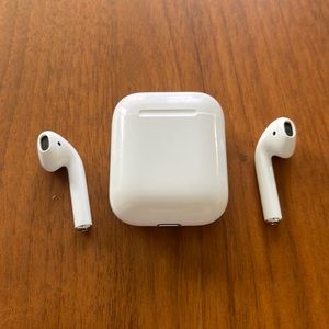 Apple AirPods 2nd Generation